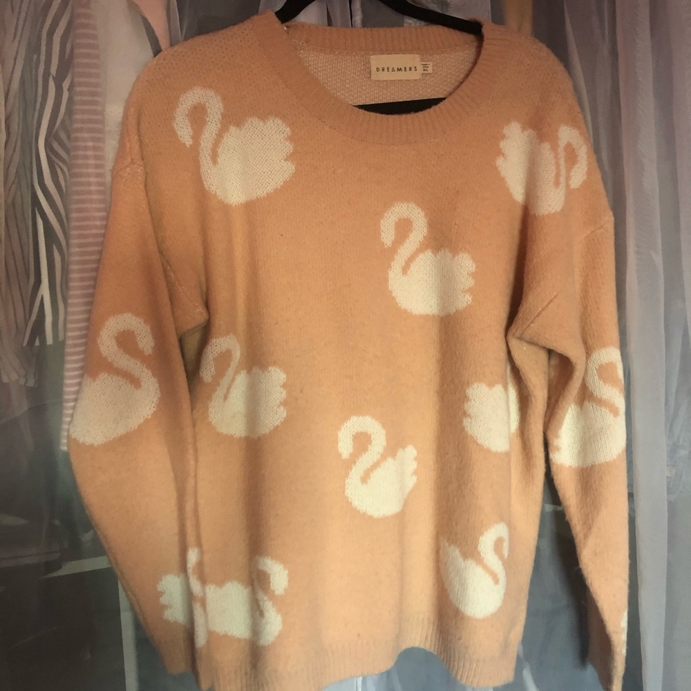 🦢 Swan Sweater